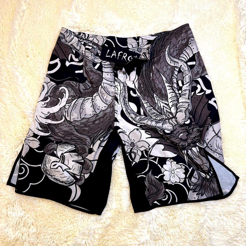 LAFROI Black/Gray surf shorts with dragon graphic medium 10” inseam no liner